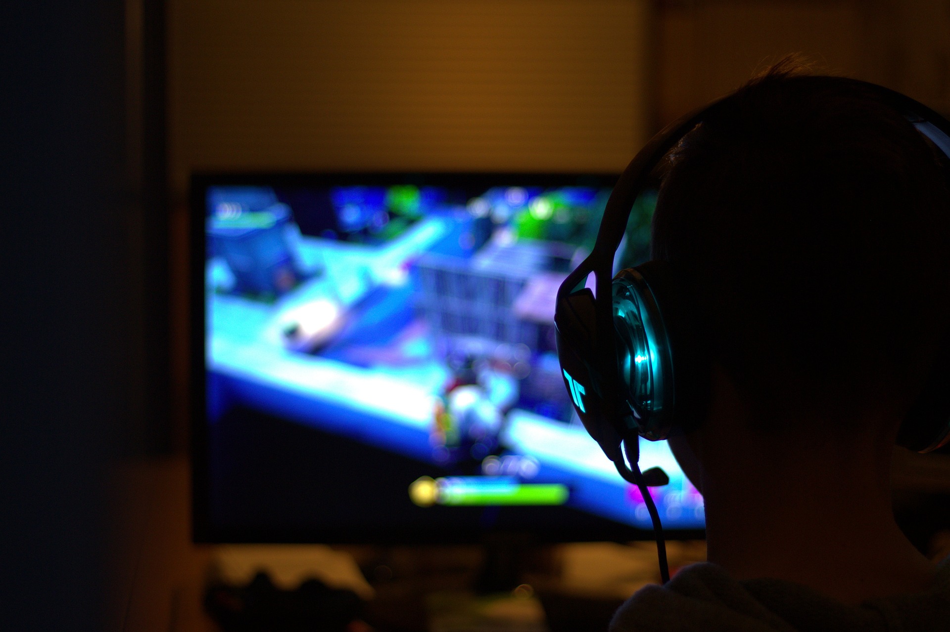 How to Choose Age-Appropriate Video Games for Your Child: 5 Golden Tips