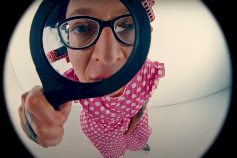 Oxxymiron* dedicated a music video to Morgenstern