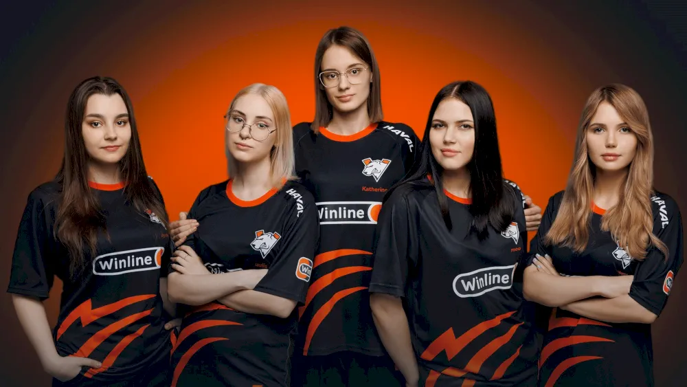 Женский состав Virtus.pro по CS:GO поучаствовал в шоу «Читай по губам»